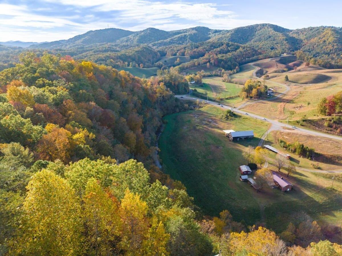 Mountain Views At Dolly'S Castle Unit 7 Villa Sevierville Bagian luar foto